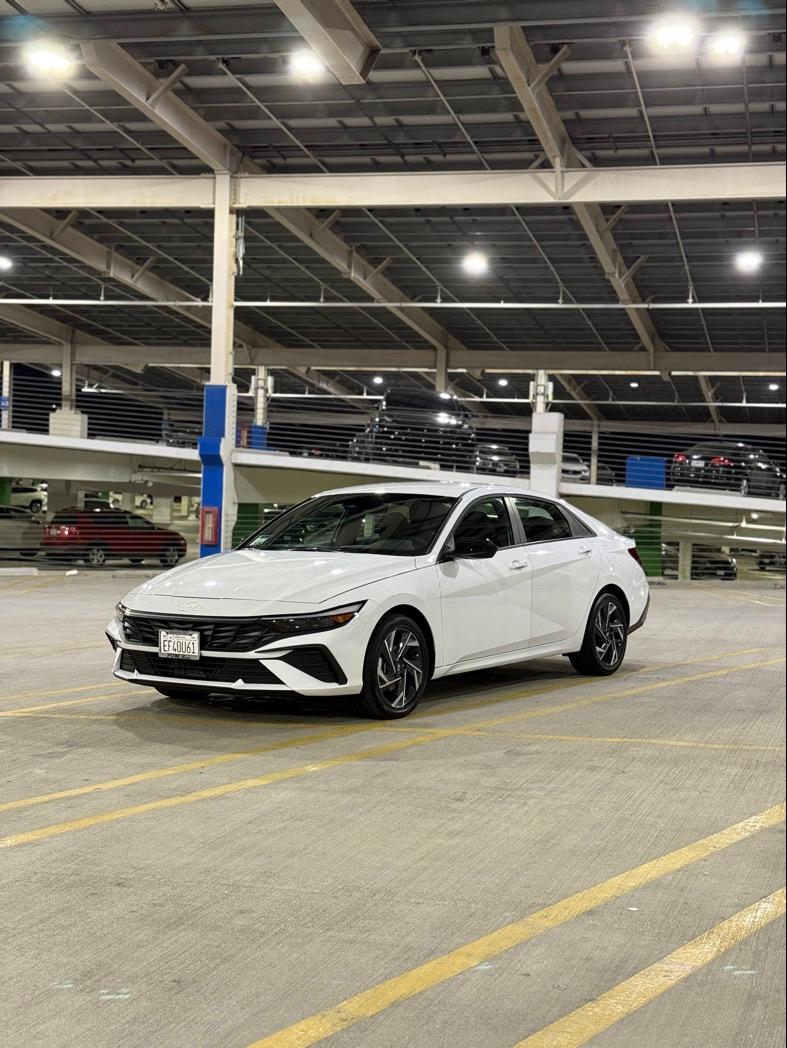 Hyundai Elantra 2025