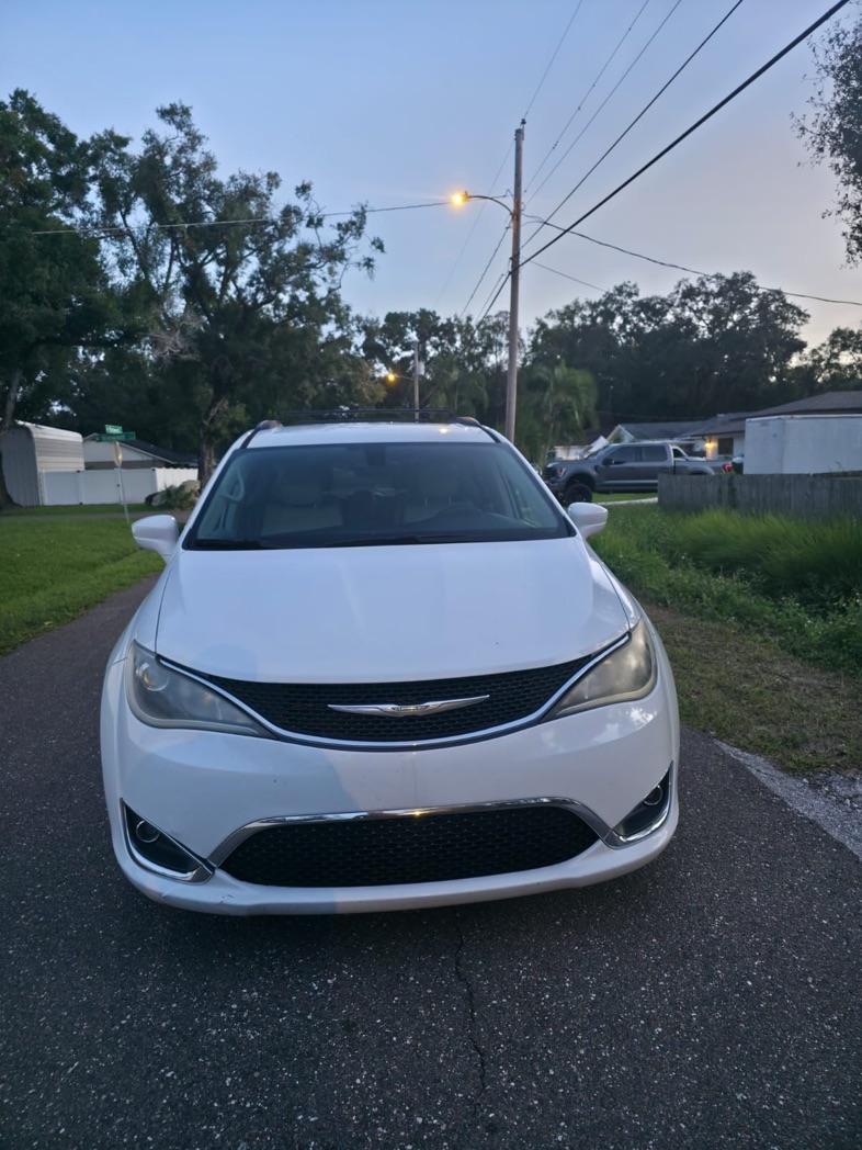 Chrysler Pacifica 2017