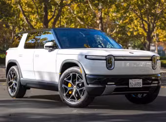 Rivian R2 2027