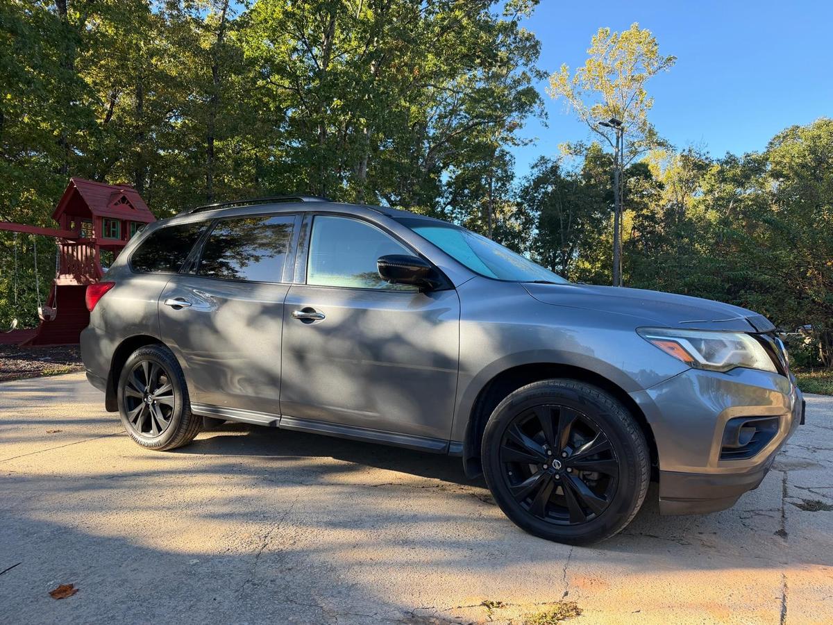 Nissan Pathfinder 2018