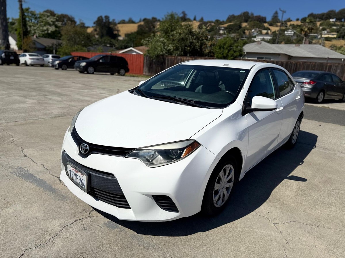 Toyota Corolla 2015