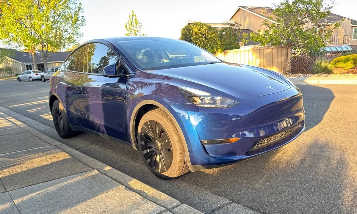 Tesla Model Y 2023
