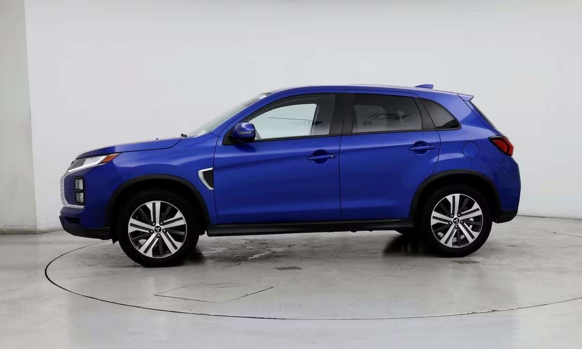 Mitsubishi Outlander Sport 2020