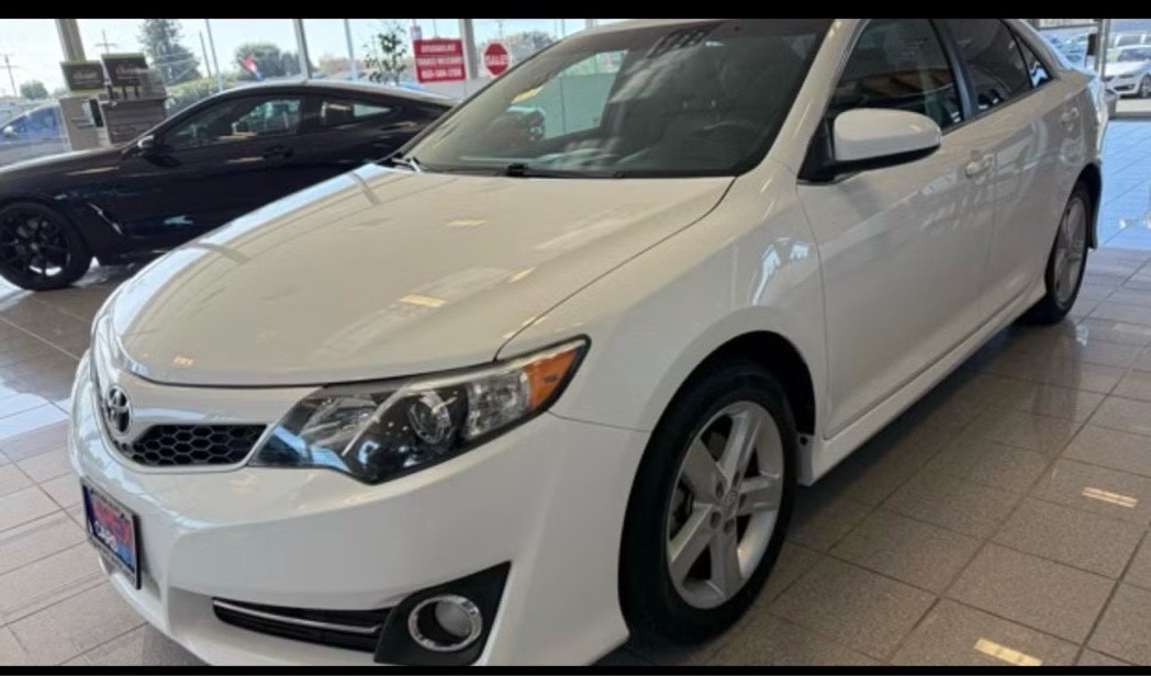 Toyota Camry 2014