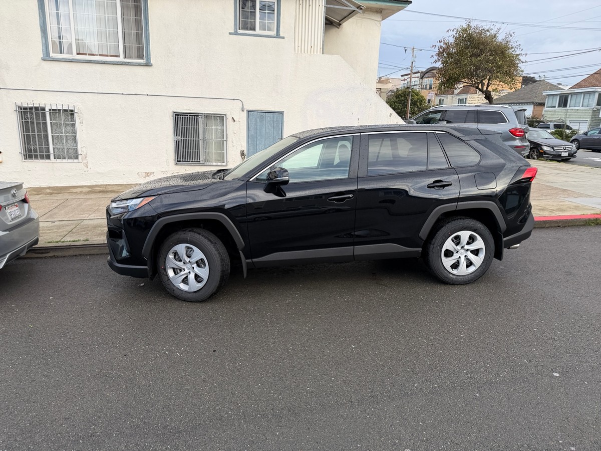 Toyota RAV4 2025