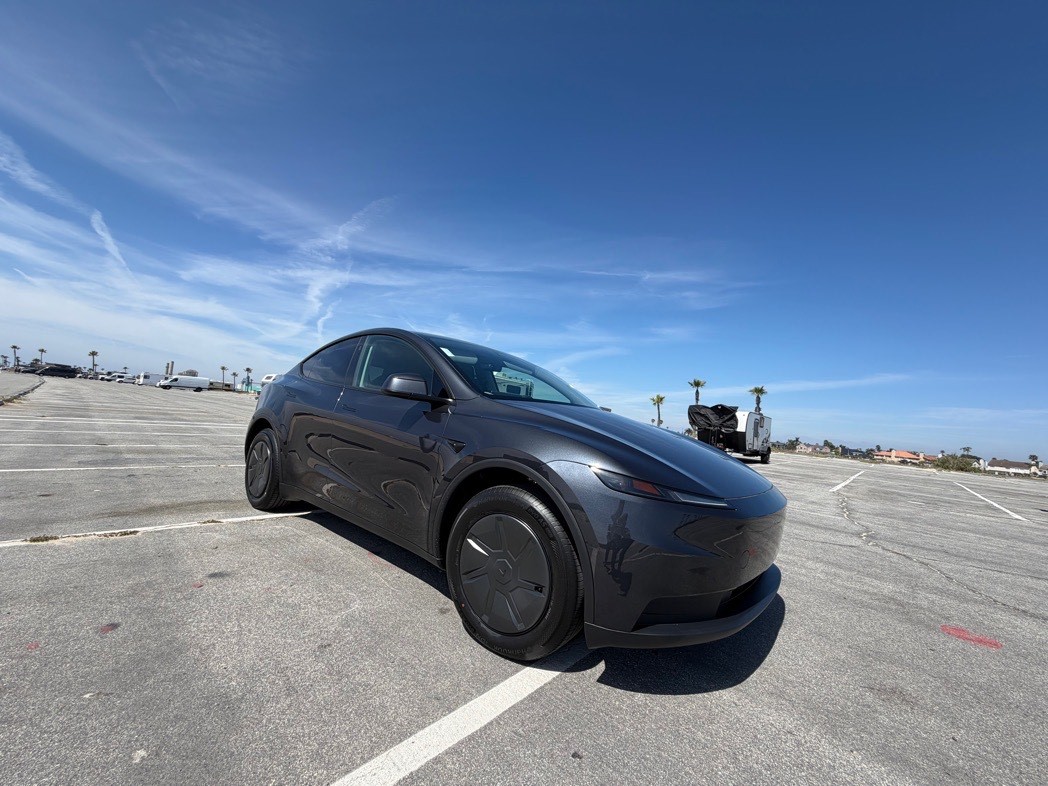Tesla Model Y 2026