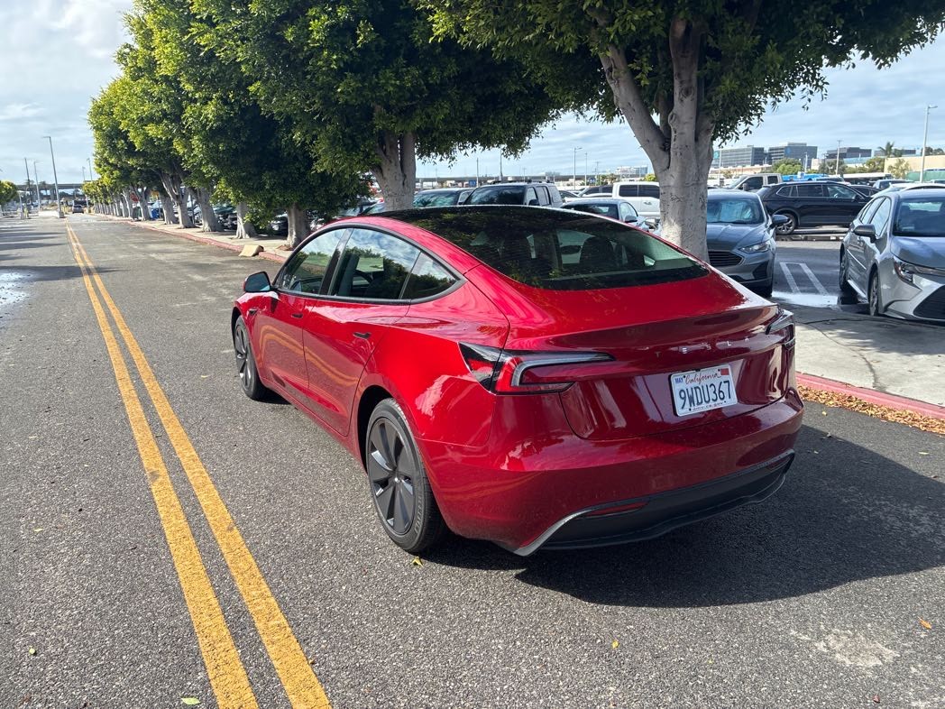 Tesla Model 3 2025