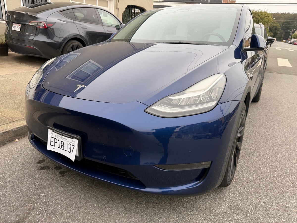 Tesla Model Y 2022