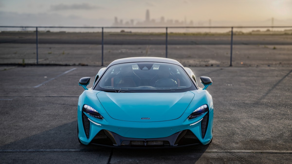 McLaren GT 2023