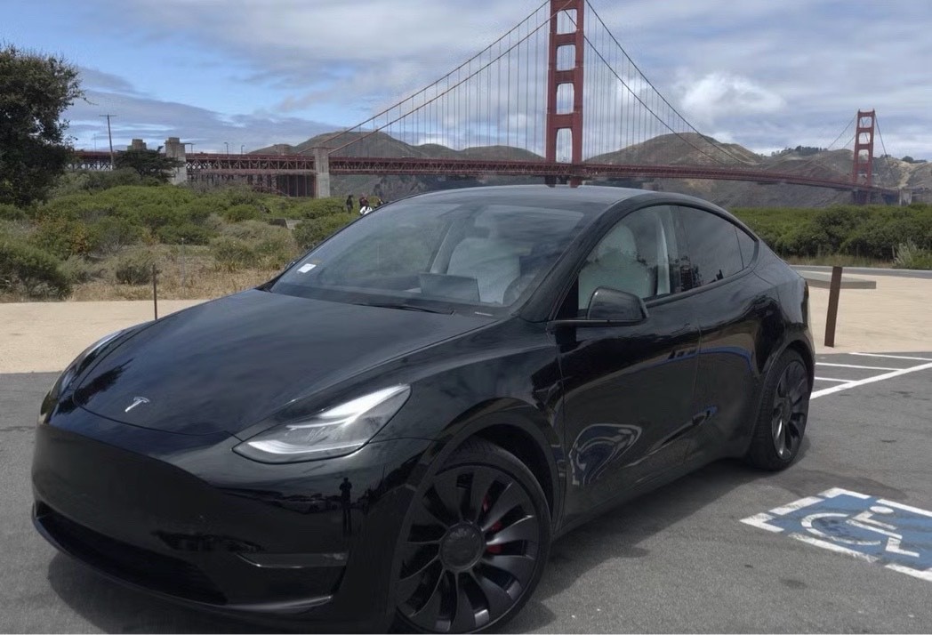 Tesla Model Y 2021