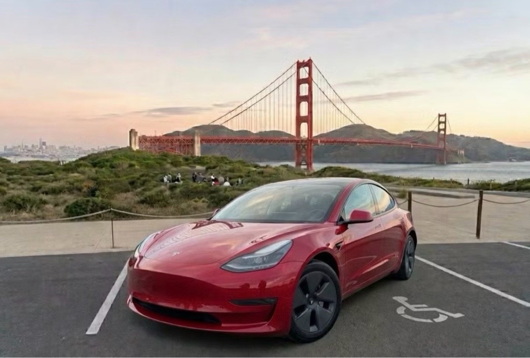 Tesla Model 3 2023