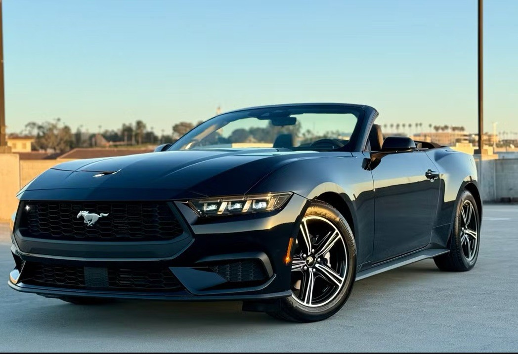Ford Mustang 2025