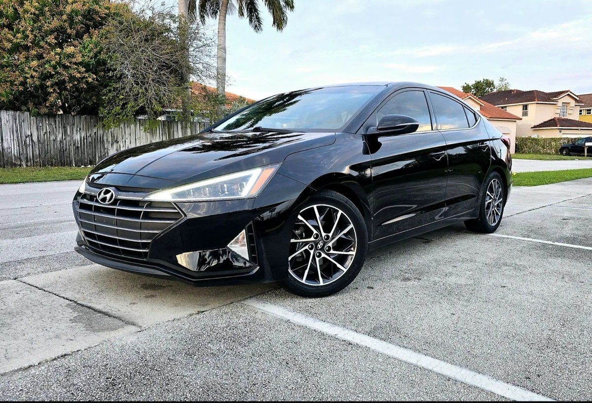 Hyundai Elantra 2019