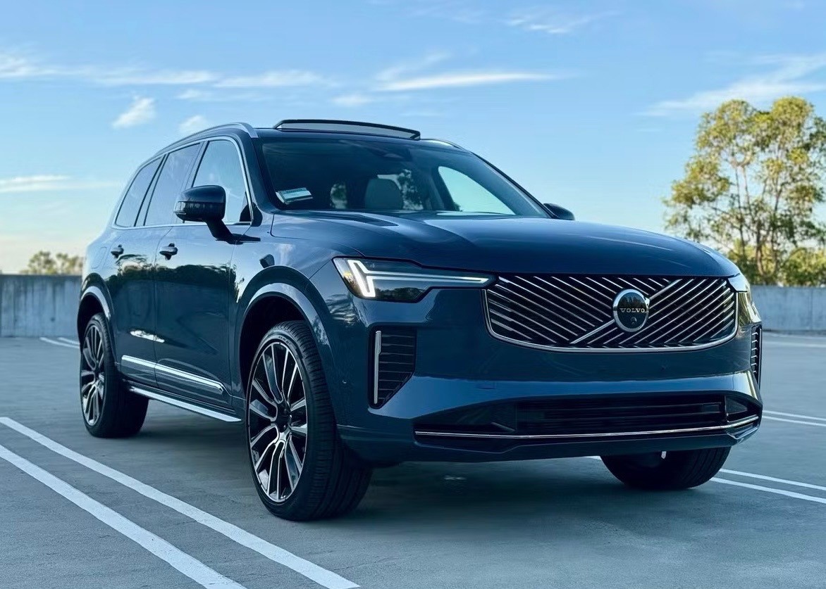 Volvo XC90 2025