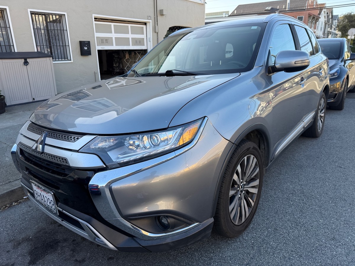 Mitsubishi Outlander 2020