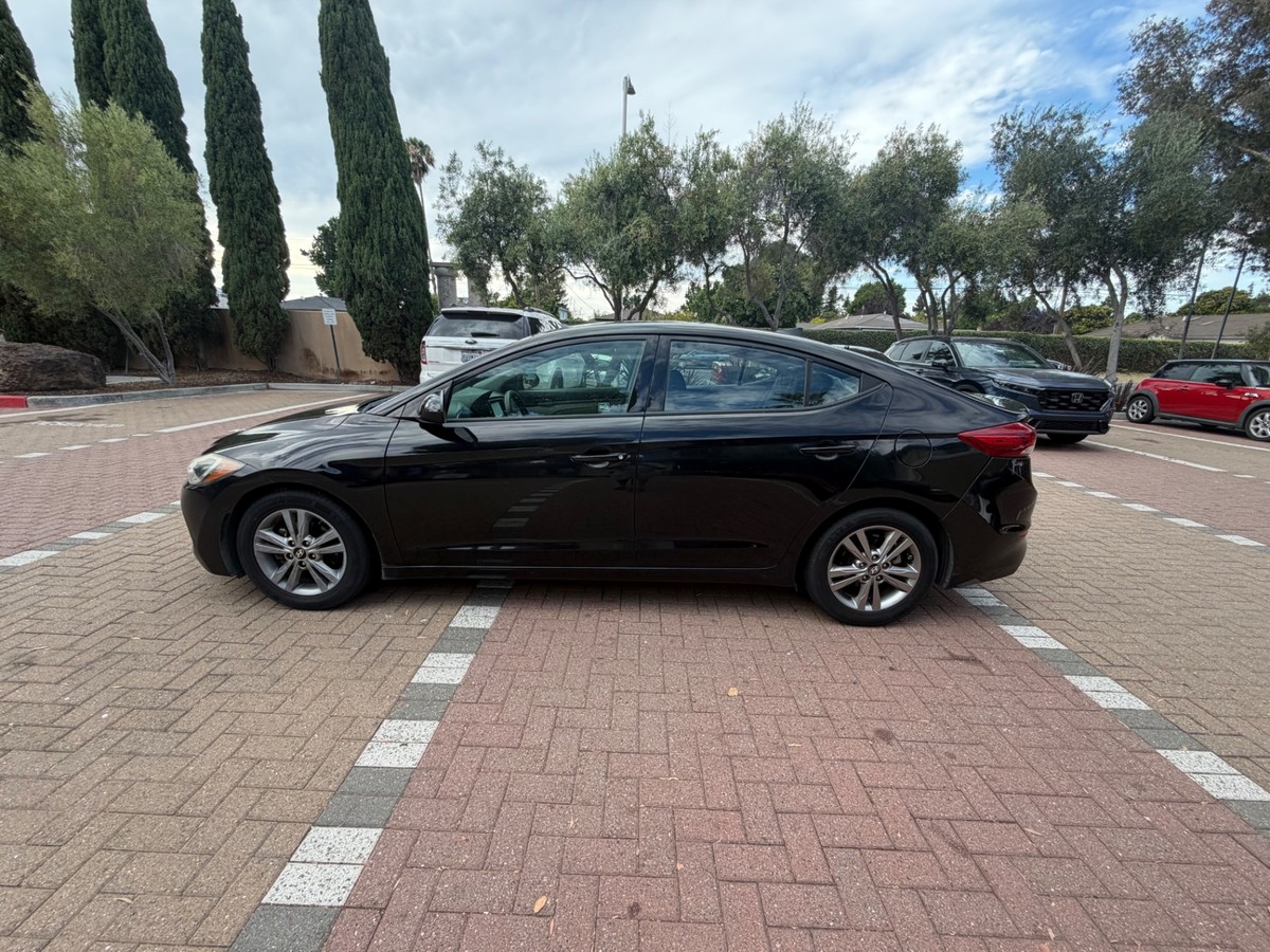 Hyundai Elantra 2018