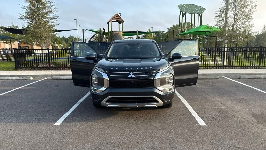 Mitsubishi Outlander 2024