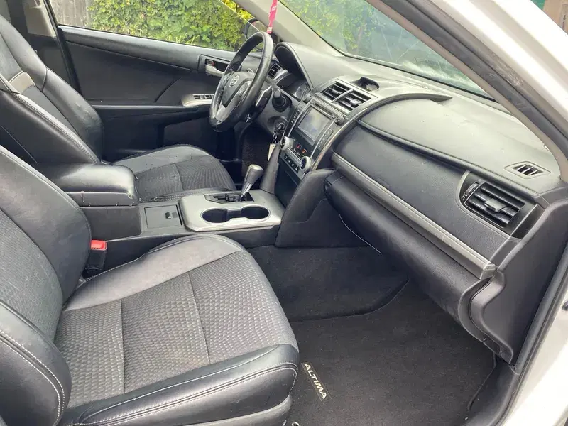 Car Image 2