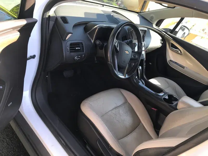 Car Image 3