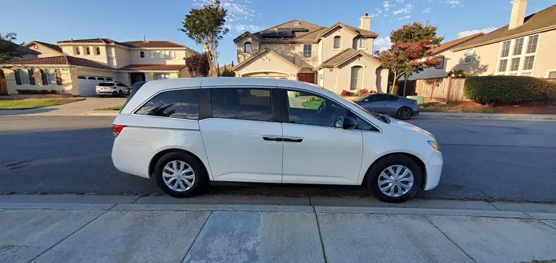 Car Image 2