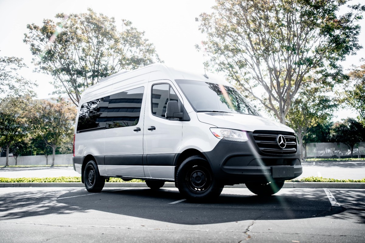 Mercedes Sprinter 2024