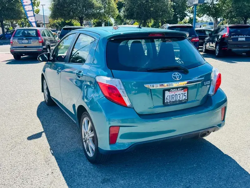 Car Image 4