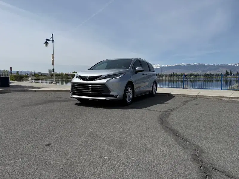 Car Image 3