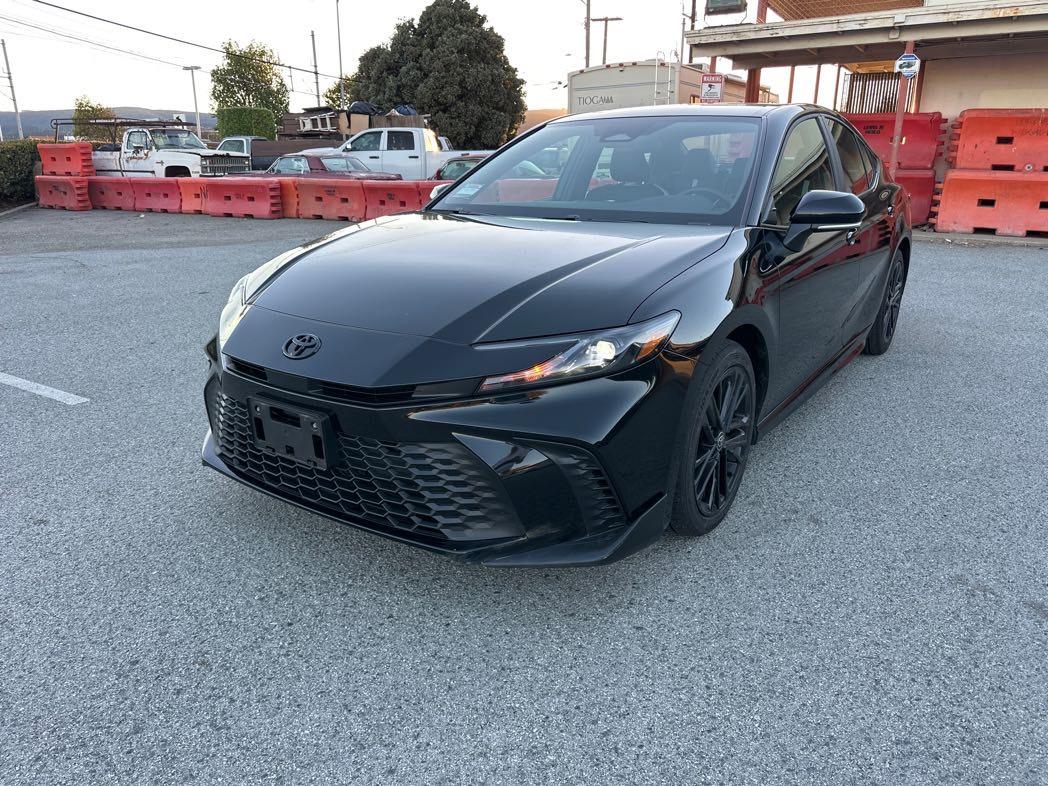 Toyota Camry 2025