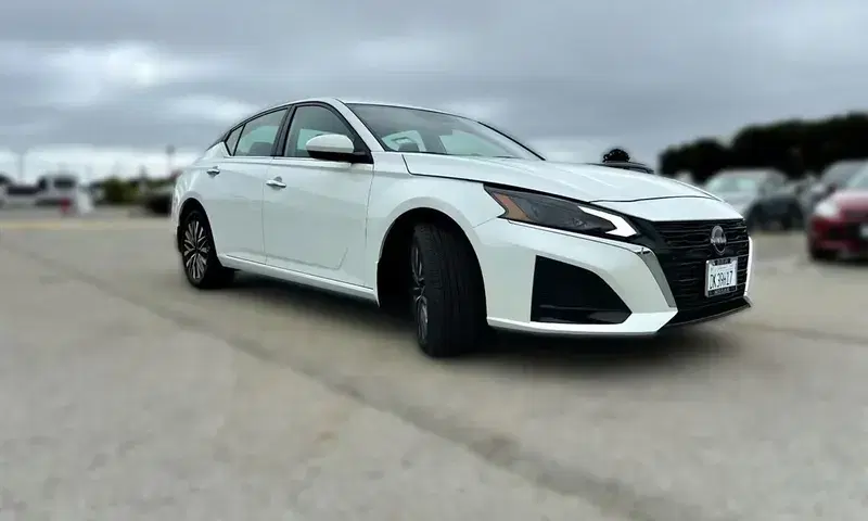 Car Image 4