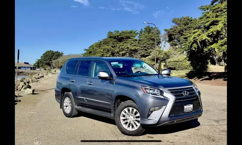 Car Image 3