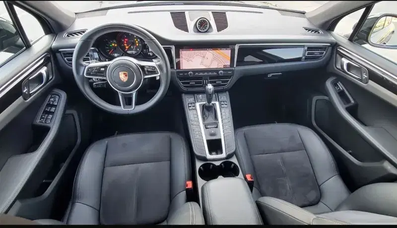 Car Image 4