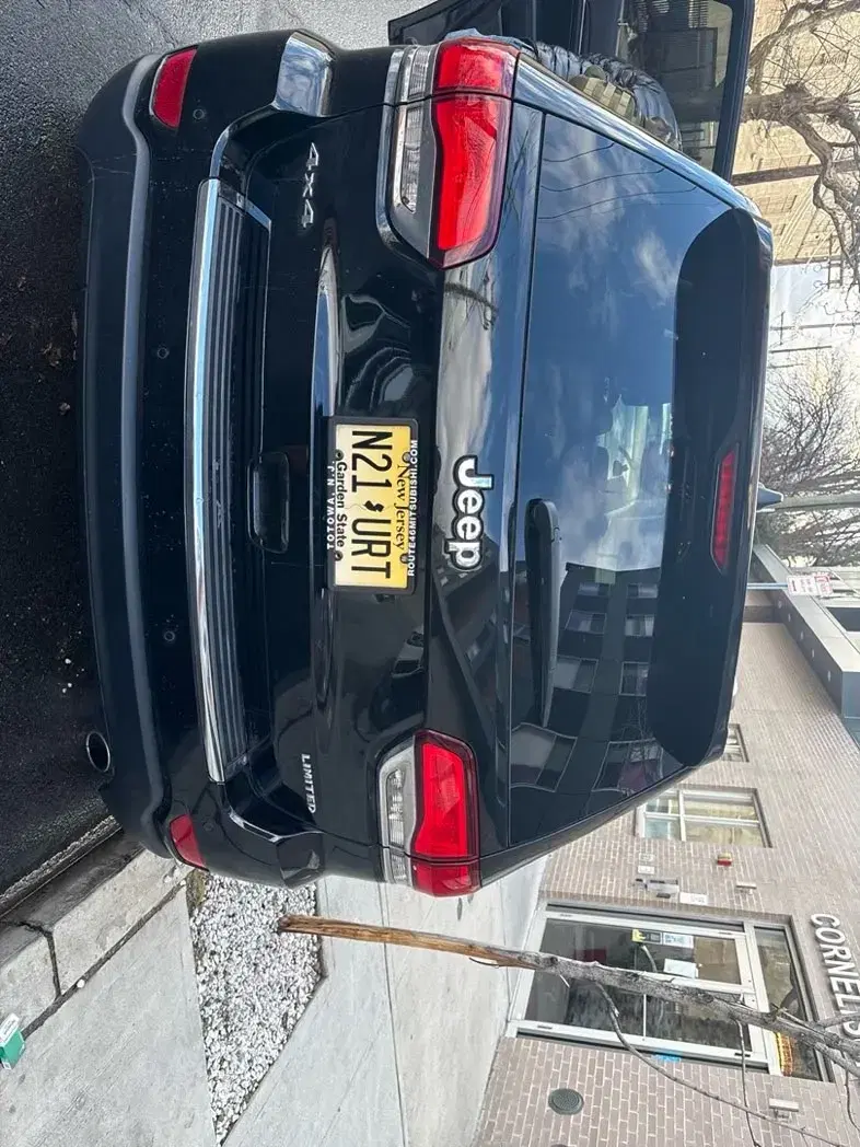 Car Image 4