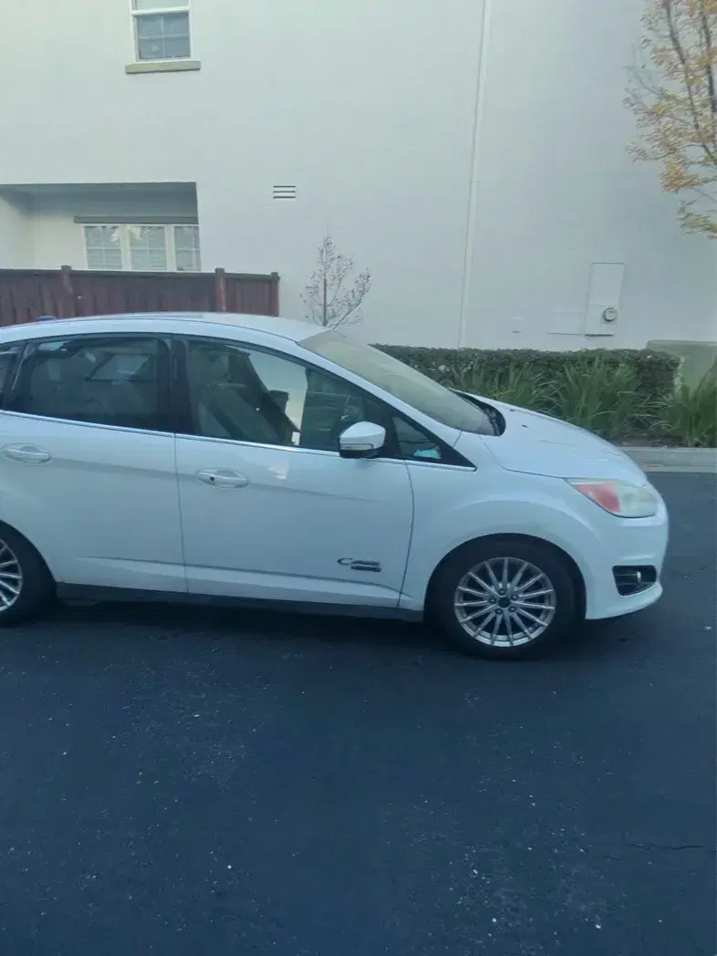 Car Image 4