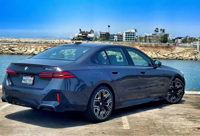 Car Image 4