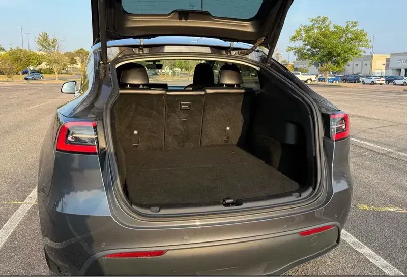 Car Image 4