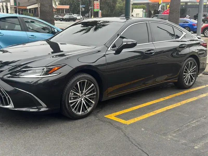 Car Image 2