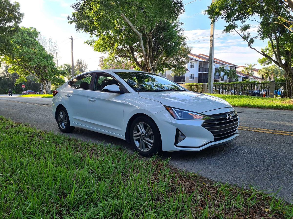 Hyundai Elantra 2020