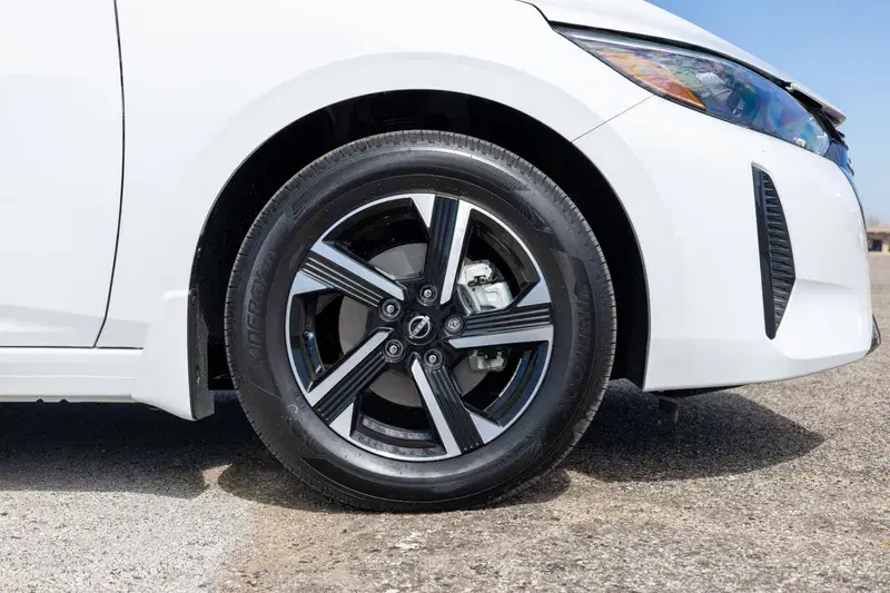 Car Image 4