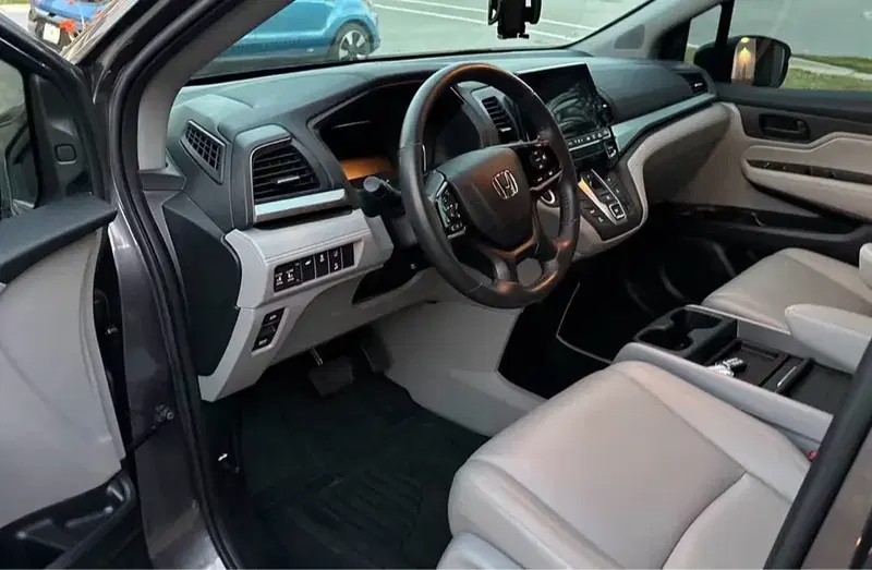 Car Image 4