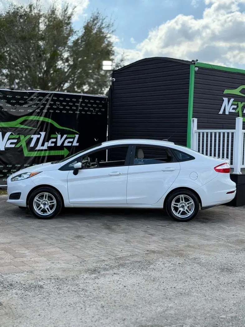 Car Image 4