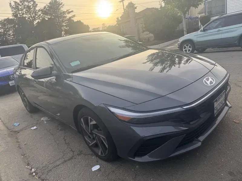 Car Image 4