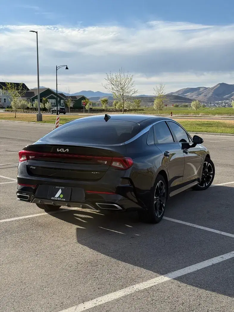 Car Image 4
