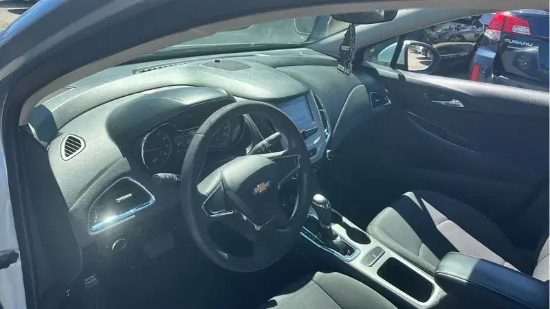 Car Image 4