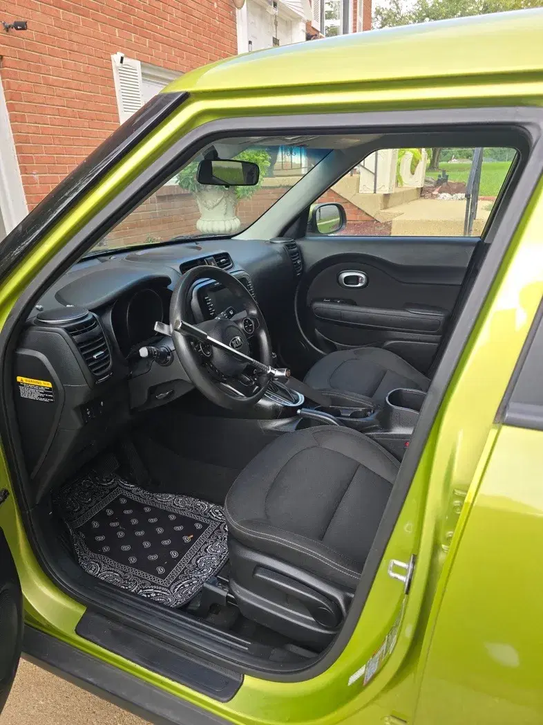 Car Image 4