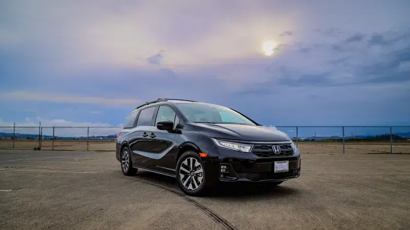 Car Image 3