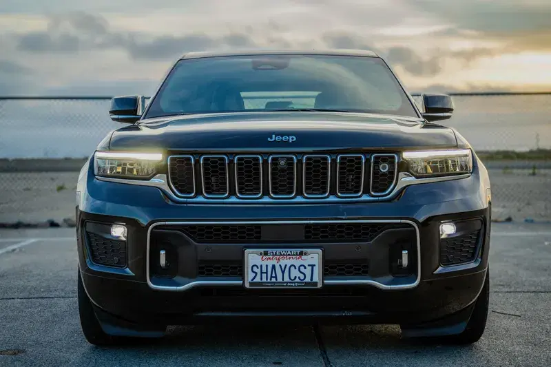 Car Image 4
