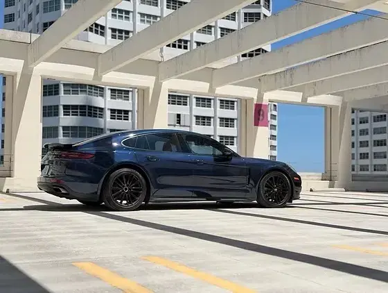 Car Image 4