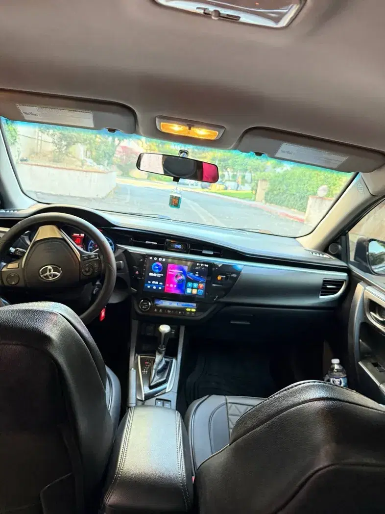 Car Image 4