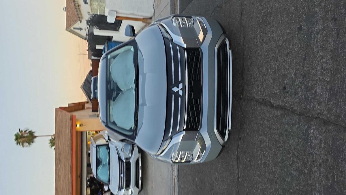 Mitsubishi Outlander 2025