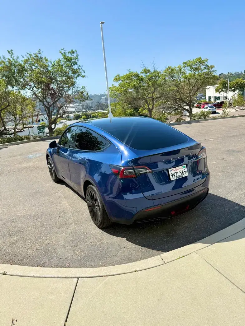 Car Image 2